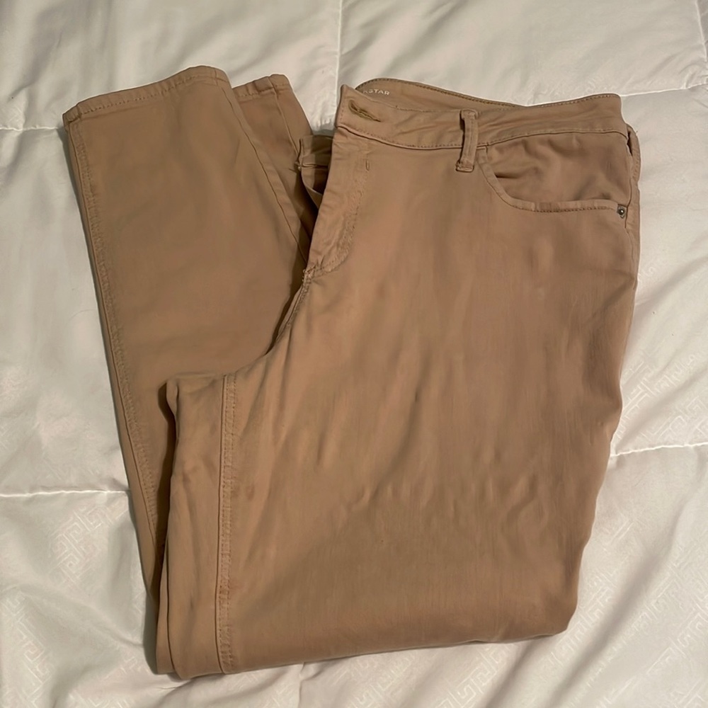 Old navy khaki pants